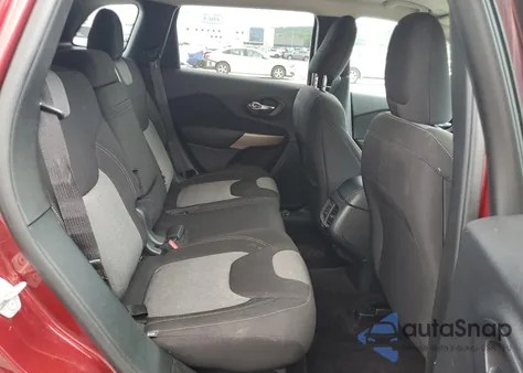 2018 Jeep Cherokee Latitude z USA, uszkodzony, nr VIN 1C4PJMCB7JD608723